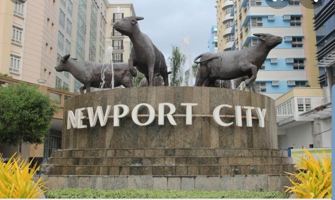 Cozyvilla At 81 Newport Blvd Walk To Naia T3 Marriott & Resorts World Casino & Newport Mall For 5 Pax Free Parking!!!! Пасай Екстериор снимка
